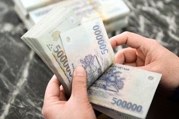 Nhan vien ngan hang nao nhan luong cao nhat quy I/2015? hinh anh