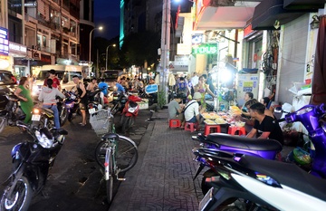 Quan 1 de xuat 'nhuong' mot phan via he cho nguoi ban hang rong hinh anh