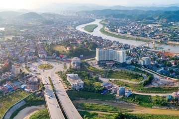 5 thanh pho bien gioi cua Viet Nam hinh anh