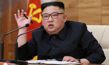 Ong Kim Jong Un co chuc danh moi hinh anh