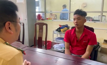 Phat hien xe bi trom sau vu tai nan giao thong o Hue hinh anh