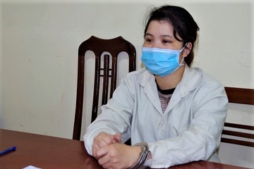 Nguoi phu nu lua dao qua Facebook, chiem doat hon 4 ty dong hinh anh