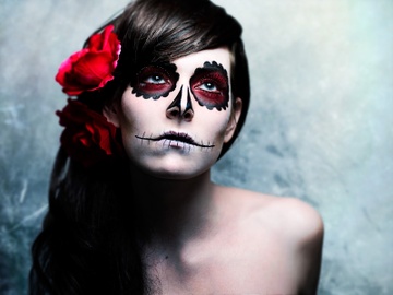 Dich vu kinh di gia bac trieu cho ngay Halloween hinh anh