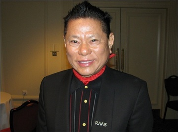 Ty phu nguoi Viet: Thuong vu khien the gioi nga mu hinh anh