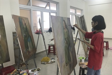 DH Nghe thuat dang 'chet lam sang' tren dat Hue hinh anh