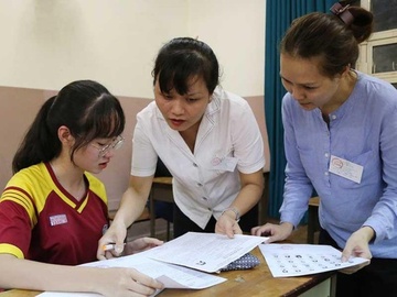 Cac truong hop thi sinh duoc mien thi Ngoai ngu hinh anh