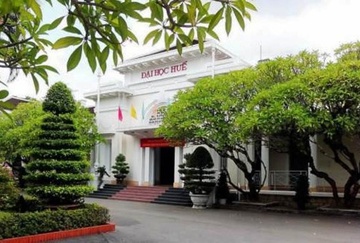 Xet tuyen hoc ba, tam thu 5 trieu: DH Hue huy giay bao, mien hoc phi hinh anh