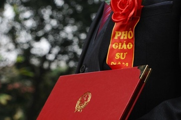 Them 21 ung vien giao su, pho giao su nganh y bi to cao gian doi hinh anh