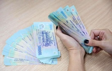 Mot truong o TP.HCM thuong Tet 150 trieu dong cho giao vien hinh anh