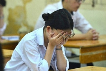 Tranh luan ve dieu kien ho khau trong quy che thi vao lop 10 o Ha Noi hinh anh