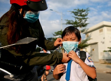 Truong hoc o TP.HCM san sang don hoc sinh den lop hinh anh