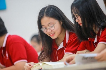 DH Ngoai thuong khong tang hoc phi, ho tro tien cho toan bo sinh vien hinh anh