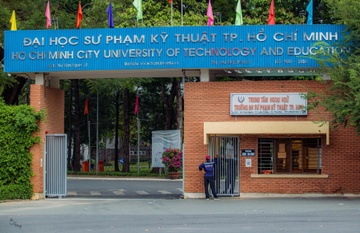 Truong dai hoc dau tien o TP.HCM thong bao hoc tap trung sau Tet hinh anh