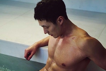 So Ji Sub da lam gi de co lan da dep, co bung 6 mui? hinh anh