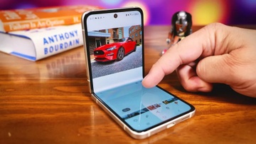 Samsung dat cuoc vao Galaxy Z Flip4 hinh anh
