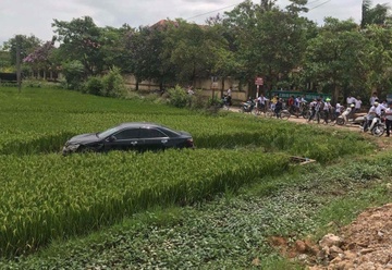Camry tong lien hoan, 3 nam sinh tu vong o Bac Ninh hinh anh