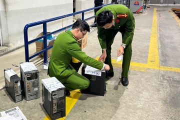 Trung tam dang kiem 29-10D o Ha Noi bi cao buoc nhan hoi lo 5 ty dong hinh anh
