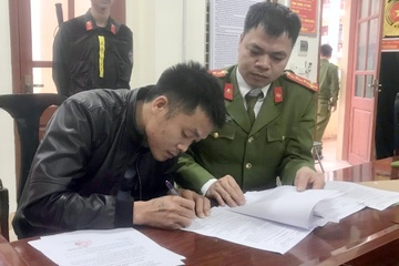 Quan ly quan karaoke ban nu nhan vien voi gia 25 trieu dong hinh anh