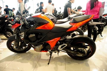 Anh thuc te Kawasaki Z800 gia re vua ban tai Viet Nam hinh anh
