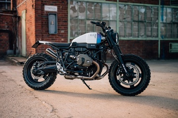 BMW RnineT do kieu Scrambler binh xang nho hinh anh