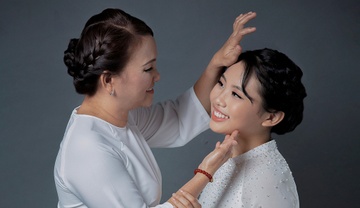 Phuong My Chi ke ky niem me bat khoc vi thuong con vat va hinh anh