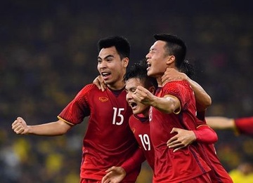 Ban biet gi ve hit quoc dan 'Viet Nam oi' sau chien thang cua tuyen VN hinh anh