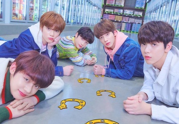 Nhom nhac dan em gay sot voi ngoai hinh dep khong kem BTS hinh anh