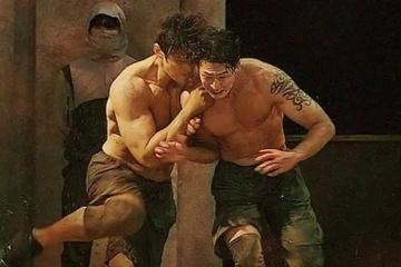 Show Han Quoc bi chi trich vi canh nhay cam, tu ngu tho tuc hinh anh