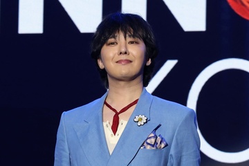 O at ban ve xem G-Dragon tai Ha Noi hinh anh