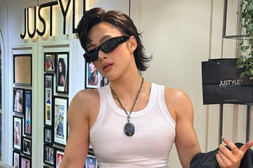 Angela Phương Trinh ngày càng lố?