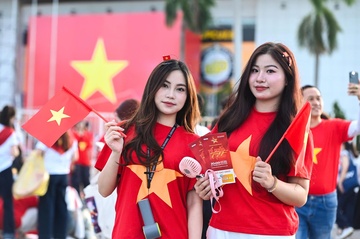 50.000 khán giả đổ về sân Mỹ Đình xem 'concert quốc gia'