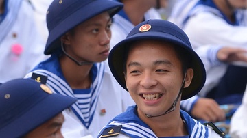 Hoc dai hoc chinh quy moi hoan nhap ngu? hinh anh