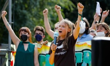 Loi canh bao khi hau toan cau cua Greta Thunberg hinh anh