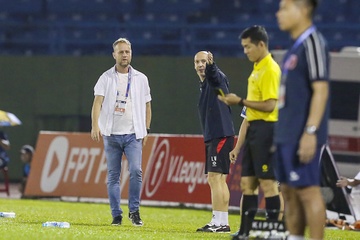 CLB Cong an Ha Noi khong gay suc ep cho trong tai hinh anh