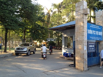 Ha Noi ra soat an toan thuc pham truong hoc sau vu bua an co gioi hinh anh