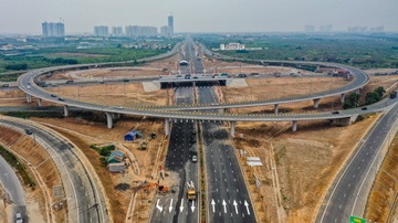 Nut giao hon 400 ty o Ha Noi truoc ngay thong xe hinh anh