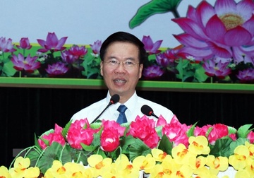 Thuong truc Ban Bi thu tham, chuc Tet can bo, chien si Su doan 9 hinh anh