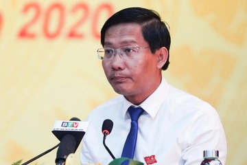Ky luat Chu tich Binh Thuan, xoa tu cach 2 cuu chu tich tinh hinh anh