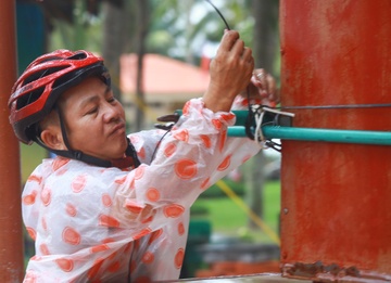 Bao Noru di chuyen nhanh, Thu tuong yeu cau nguoi dan han che ra duong hinh anh