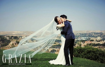 Anh cuoi dep nhu mo cua Lee Bo Young va Ji Sung hinh anh