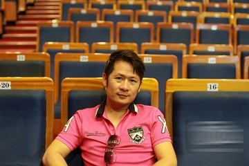 Bang Kieu luon bam sat viec hoc va cham con hinh anh