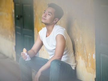 Pham Hong Phuoc lai gay sot dan mang voi MV tu ky hinh anh