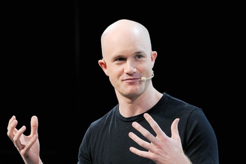 CEO Coinbase co the kiem 1 trieu USD/ngay sau khi cong ty IPO hinh anh