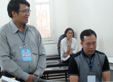 Doi tien Vinashin, giam doc dinh bay sieu lua hinh anh