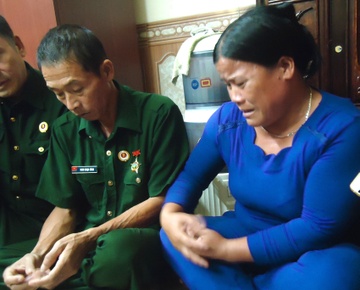 Vo nguoi lai xich lo cho ton mong som chua benh cho chong hinh anh