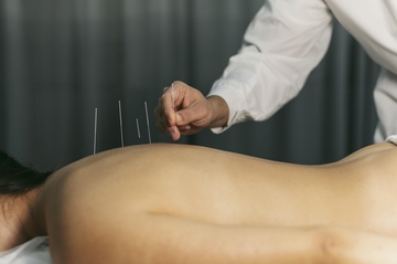 Người đàn ông chi 600.000 USD để 'thải độc' tại một tiệm tóc