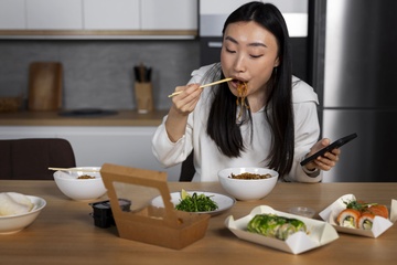 4 thoi quen khien than bi tan pha tung ngay hinh anh