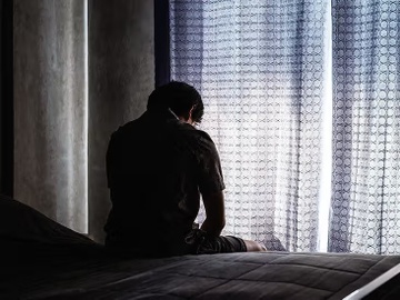 Ket hon 1 nam chua co con, nguoi dan ong soc khi biet su that hinh anh