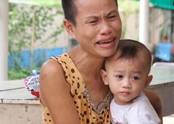 Gia canh cua nguoi phat com tu thien bi dam chet hinh anh