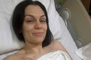 Jessie J phau thuat ung thu vu hinh anh